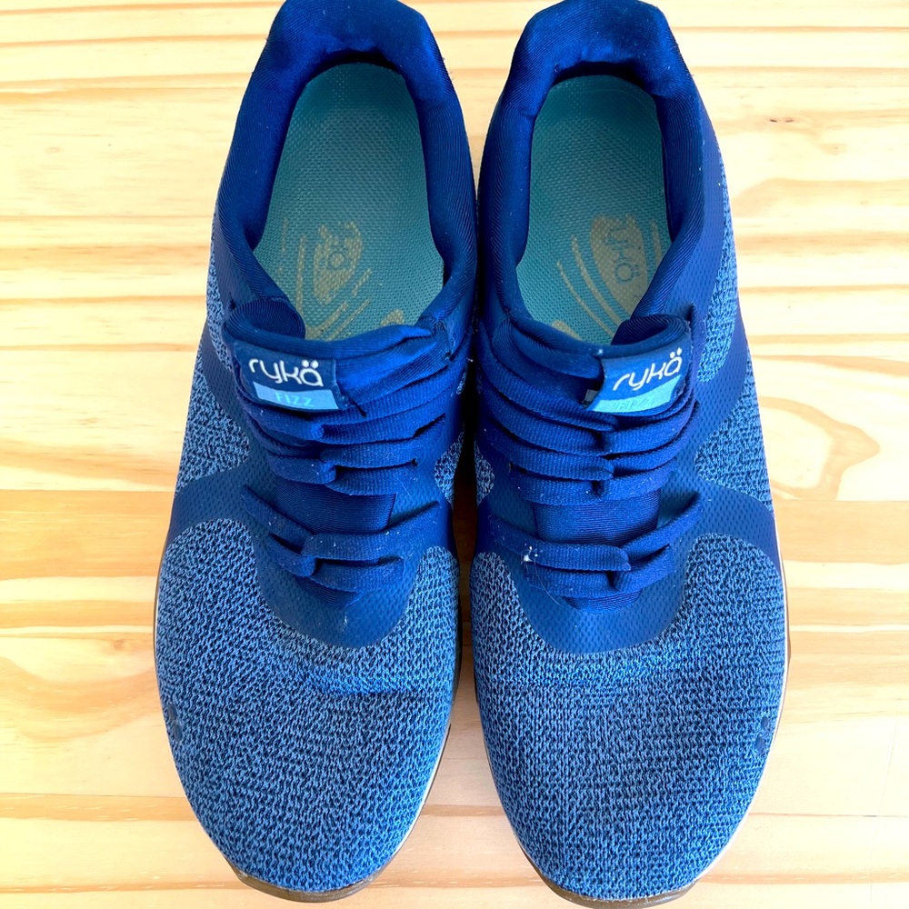Rykä walking shoes/sneakers